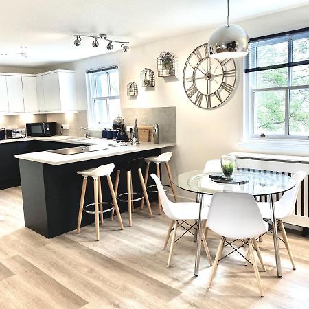 Stylish Central 2 Bedroom Apartment - Free Parking, Free Wifi Orkneje Exteriér fotografie
